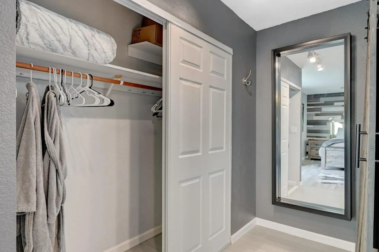 Holiday home Desert Oasis Villa: Heated Pool Minutes from Vegas Strip Las Vegas