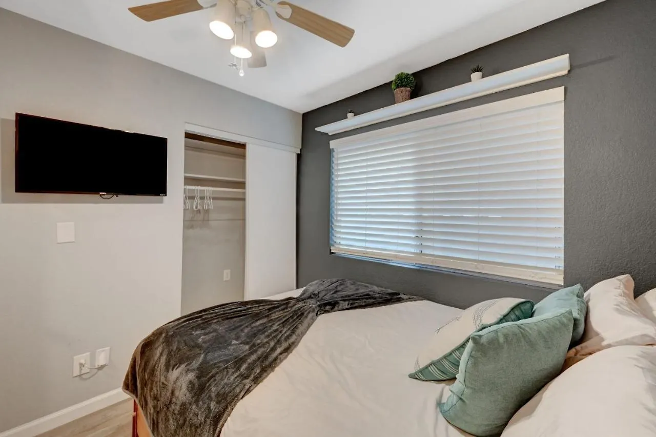 Holiday home Desert Oasis Villa: Heated Pool Minutes from Vegas Strip Las Vegas United States